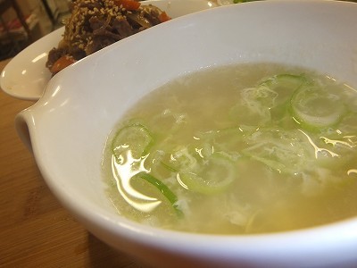 タマゴと大豆のスープ。