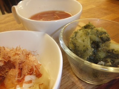 キムチの冷奴。