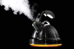 1382709954-kettle-.jpg