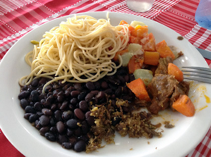 1414580997-201406hotelmaine-lunch.jpg