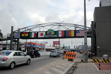 1414582011-0619-4s.jpg