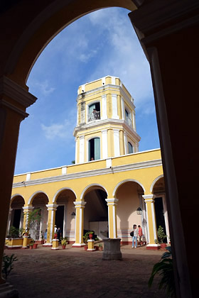 1477398560-2016trinidad023.JPG