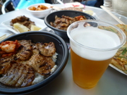 人がすごくて…食べたい物が食べられな～い