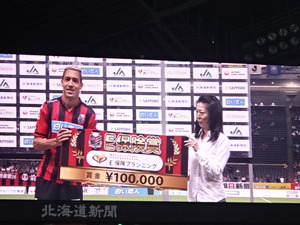 1475076476-DSC03725.JPG