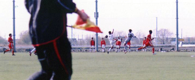 蹴り合い