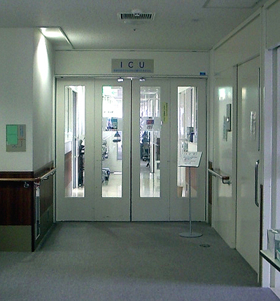 集中治療室