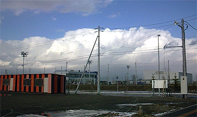 冬らしい雲あり、冬らし雲なし