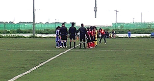試合開始