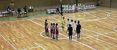 まず１勝