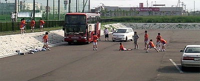 バス
