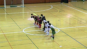 完封に凌いで優勝