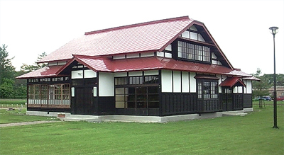 ワクノウチ造りの川原邸