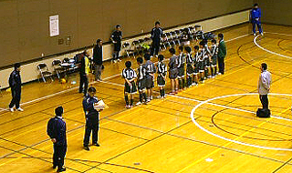 ３位表彰を受けるアンフィニ