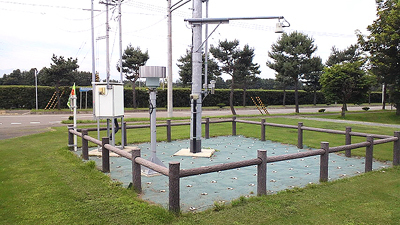垣根の向こうは別世界＝他界