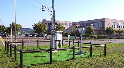 中学校と幼稚園との間・・に小学校は無い