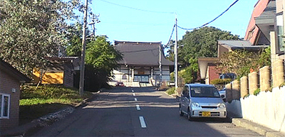 等樹院を見上げて南無・・