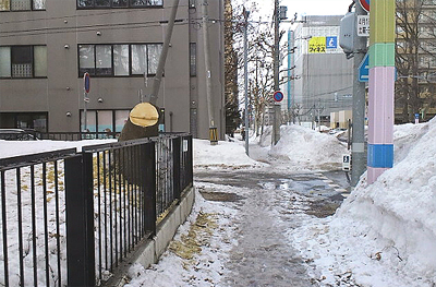 はみ出し禁止