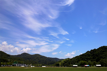上層雲が増えた
