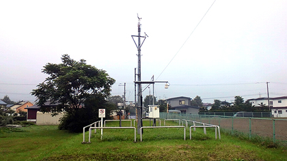 一段高い、ひな壇だ