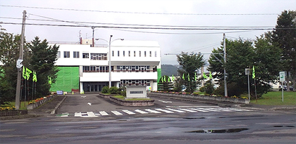 いかにも役所な建物