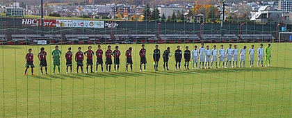 試合開始時の影の長さはこの程度