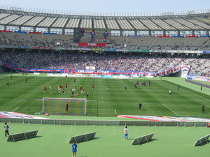 試合前の味の素スタジアム