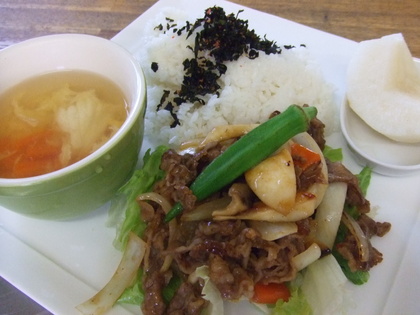 牛野菜炒めらんち