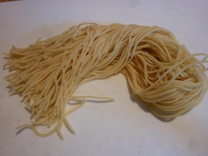 この麺もクセになります