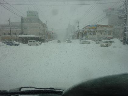 雪は降る・・貴方は見え難い