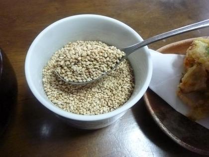 金胡麻？白胡麻です