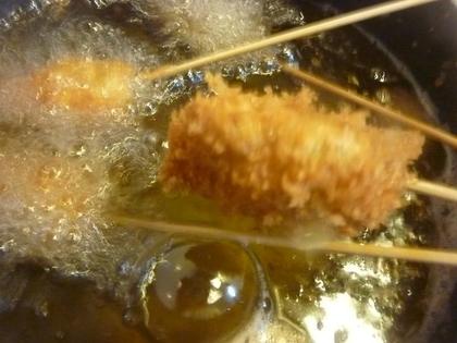 写真がブレてる訳では無く回転してます