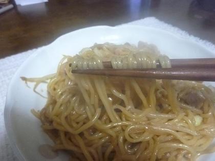 焼きソバにはやはりソースが合う？
