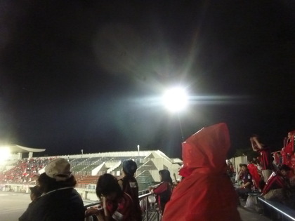 雨中の試合に