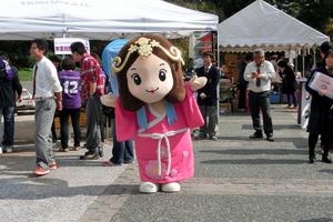 1384336075-2.JPG