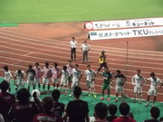 笑顔なし。そうだよね。