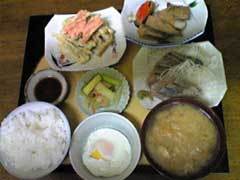 寮食04