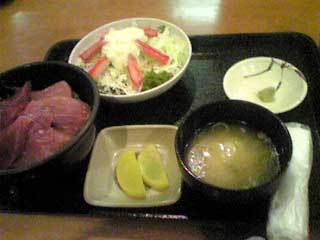 マグロ丼