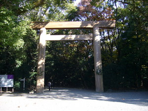 熱田神宮。
