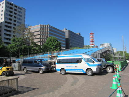 会場