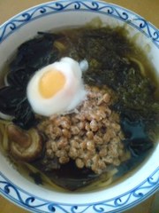 朝食はうどん。
